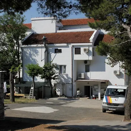 Pensión Triple Starigrad 3335d Starigrad Paklenica