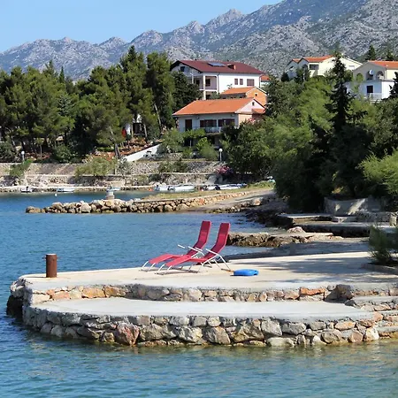 Triple Starigrad 3335d Affittacamere Starigrad Paklenica